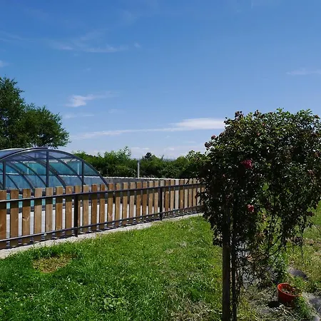 L'ecurie Des Bourricots Couette-café Sury-le-Comtal